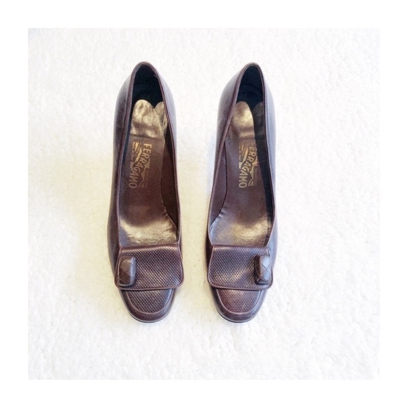 Salvatore Ferragamo Shoes - Salvatore Ferragamo Brown Pebble Leather Heels sz9